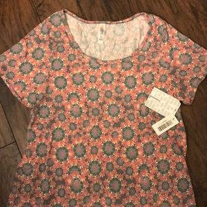 LulaRoe Classic T.